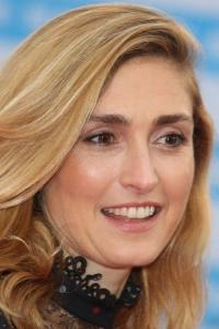 Photo de Julie Gayet : actrice, productrice
